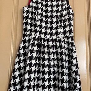 Jessica Simpson Black and White Houndstooth print mini dress.